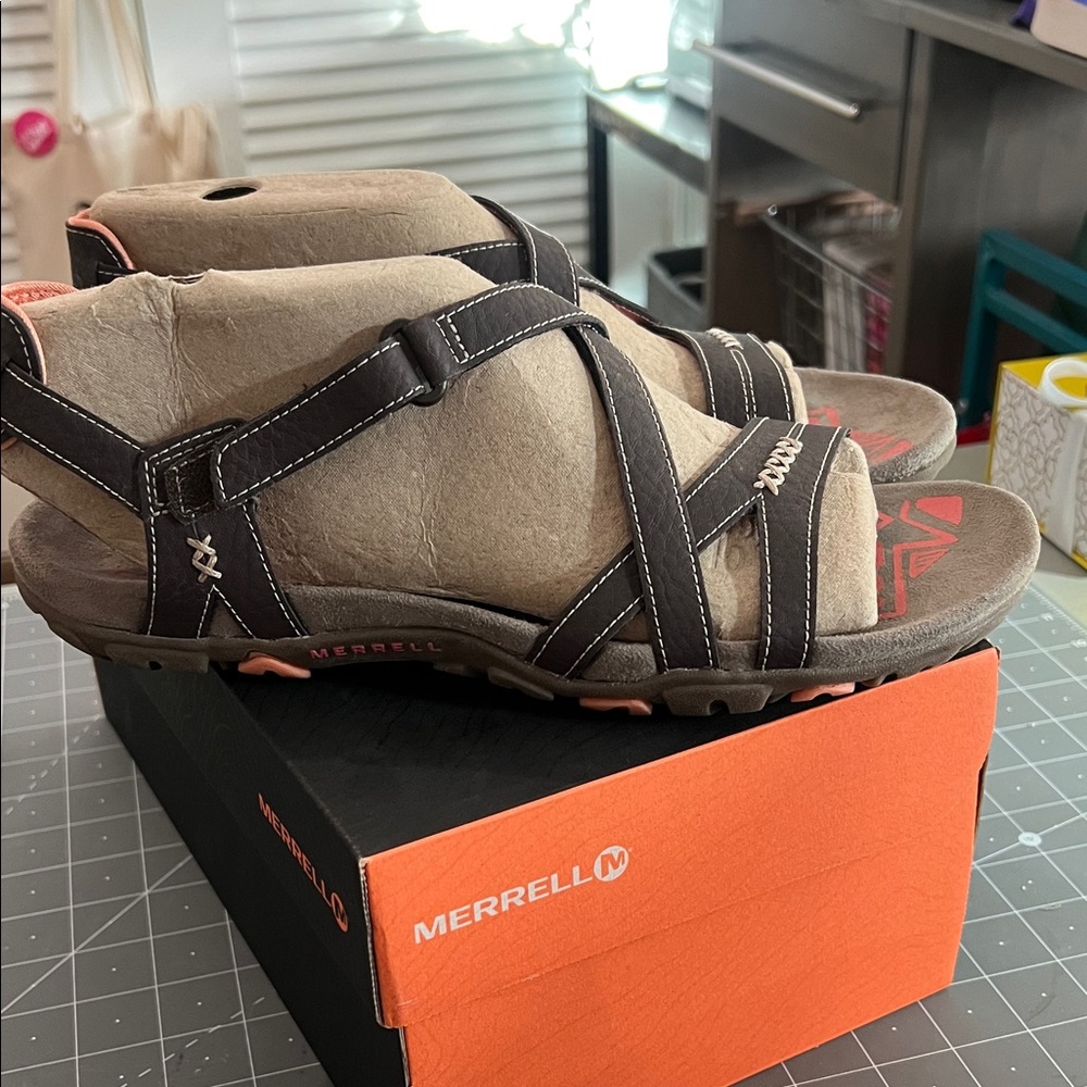 Merrell women's Brown and Black Strappy Sandals